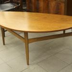 877 2435 COFFEE TABLE